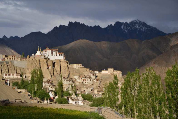 Monastère de lamayuru au Ladakh - Voyage à moto Transhimalayenne et Ladakh, Inde, Himalaya