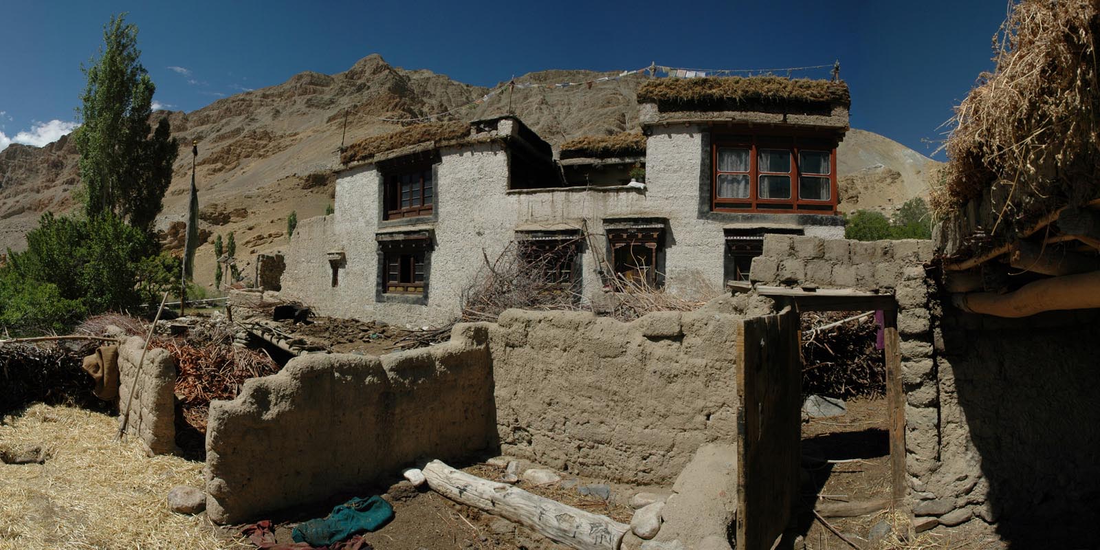 Maison Traditionnelle du Ladakh - Voyage moto Transhimalayenne et Ladakh, Inde, Himalaya