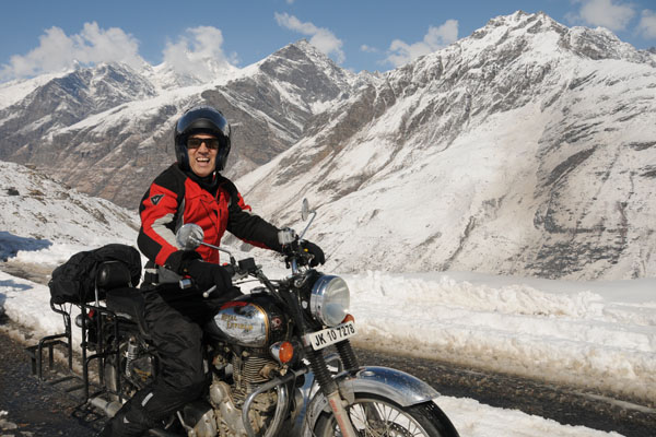 Royal Enfield route du col du Rothang La - Voyage moto du Kinnaur au Spiti, Himachal pradesh, Inde, Himalaya