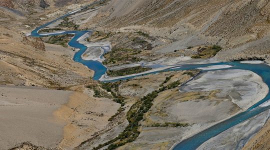 Rivière Tsarap sur la route de MAnali à Leh - Voyage à moto Transhimalayenne et Ladakh, Inde, Himalaya