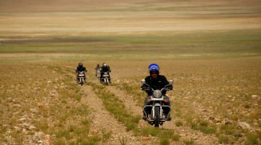 Sur les pistes du Tsokar - Voyage à moto Transhimalayenne et Ladakh, Inde, Himalaya en Royal Enfield