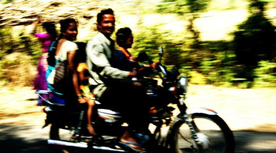 road-trip-moto-voyage-inde-sud-royal-enfield-kerala-karnataka-tamil-nadu-famille