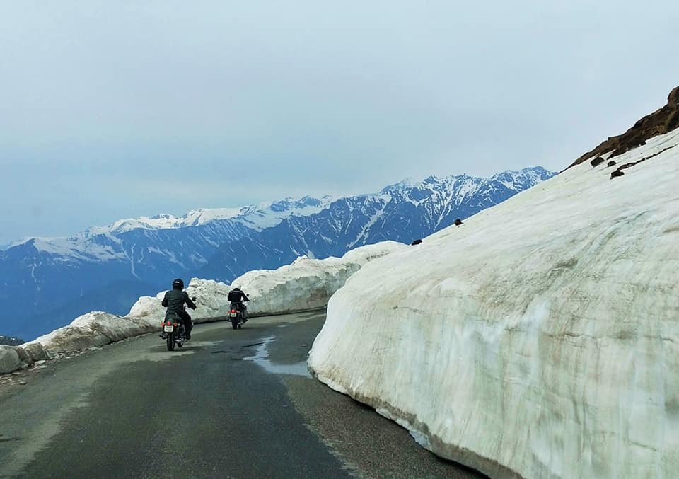 Descente du Rothang pass - Road trip moto Transhimalayenne - Inde Ladakh