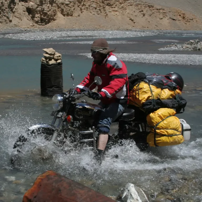 gaetan-himalaya-inde-royal-enfield-ladakh
