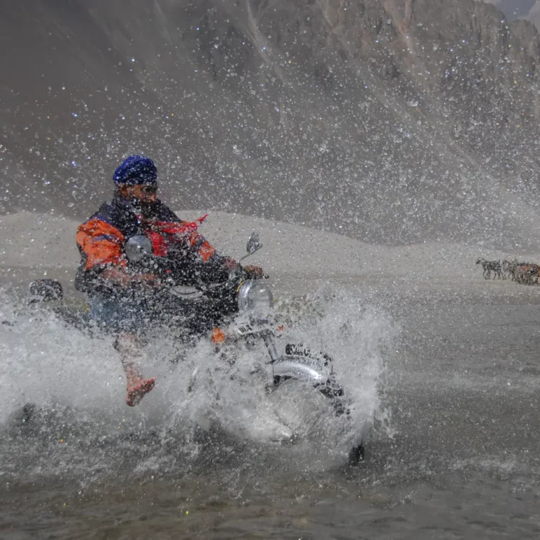 raja-royal-enfield-gue