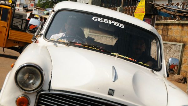 road-trip-moto-voyage-inde-sud-royal-enfield-kerala-karnataka-tamil-nadu-ambassador