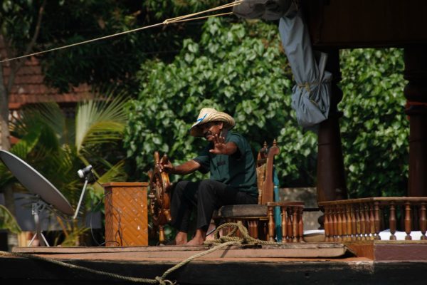 road-trip-moto-voyage-inde-sud-royal-enfield-kerala-karnataka-tamil-nadu-houseboat-backwater