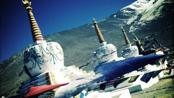 Stupa au col du Kumzum La - Voyage moto du Kinnaur au Spiti, Himachal pradesh, Inde, Himalaya