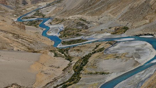 Rivière Tsarap sur la route de MAnali à Leh - Voyage à moto Transhimalayenne et Ladakh, Inde, Himalaya