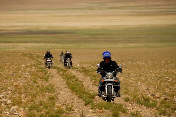 Sur les pistes du Tsokar - Voyage à moto Transhimalayenne et Ladakh, Inde, Himalaya en Royal Enfield